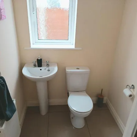 Σπίτι διακοπών 2 Bedroom Townhouse, Super King, 5 Min To Centre Κάρλοου